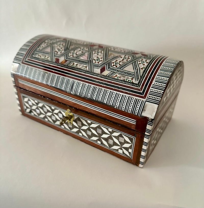 Ornamental Wooden Jewelry Box, Hand Painted with Gold, Silver and Copper 20 cm x 13 cm x 11 cm