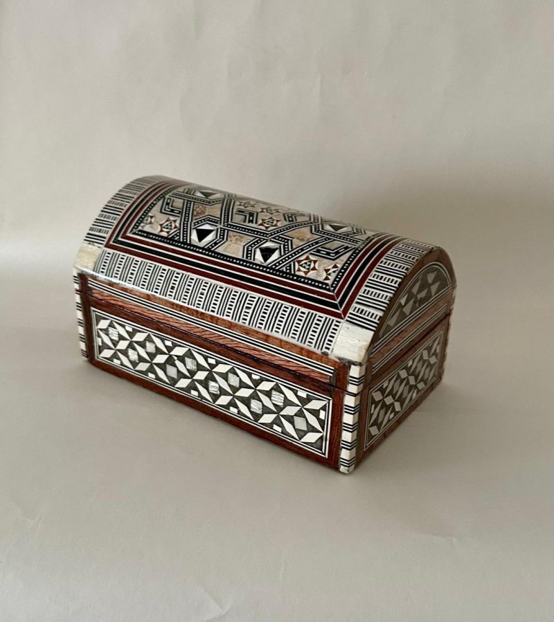 Ornamental Wooden Jewelry Box, Hand Painted with Gold, Silver and Copper 17 cm x 11 cm x 9 cm